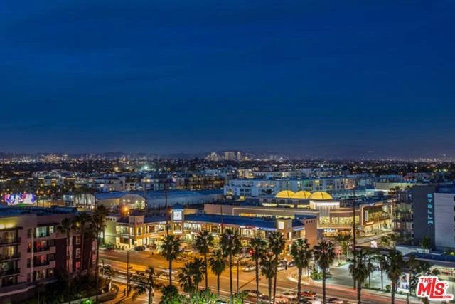 13600 MARINA POINTE DR Unit: 804